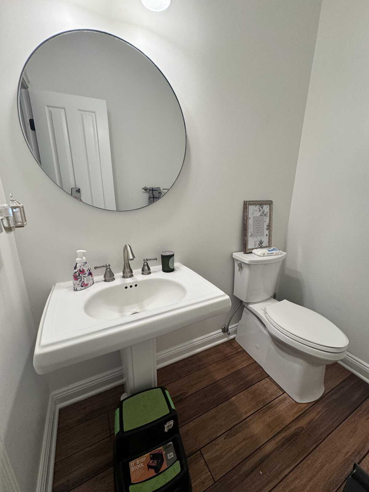 what to do with a blank wall in a bathroom