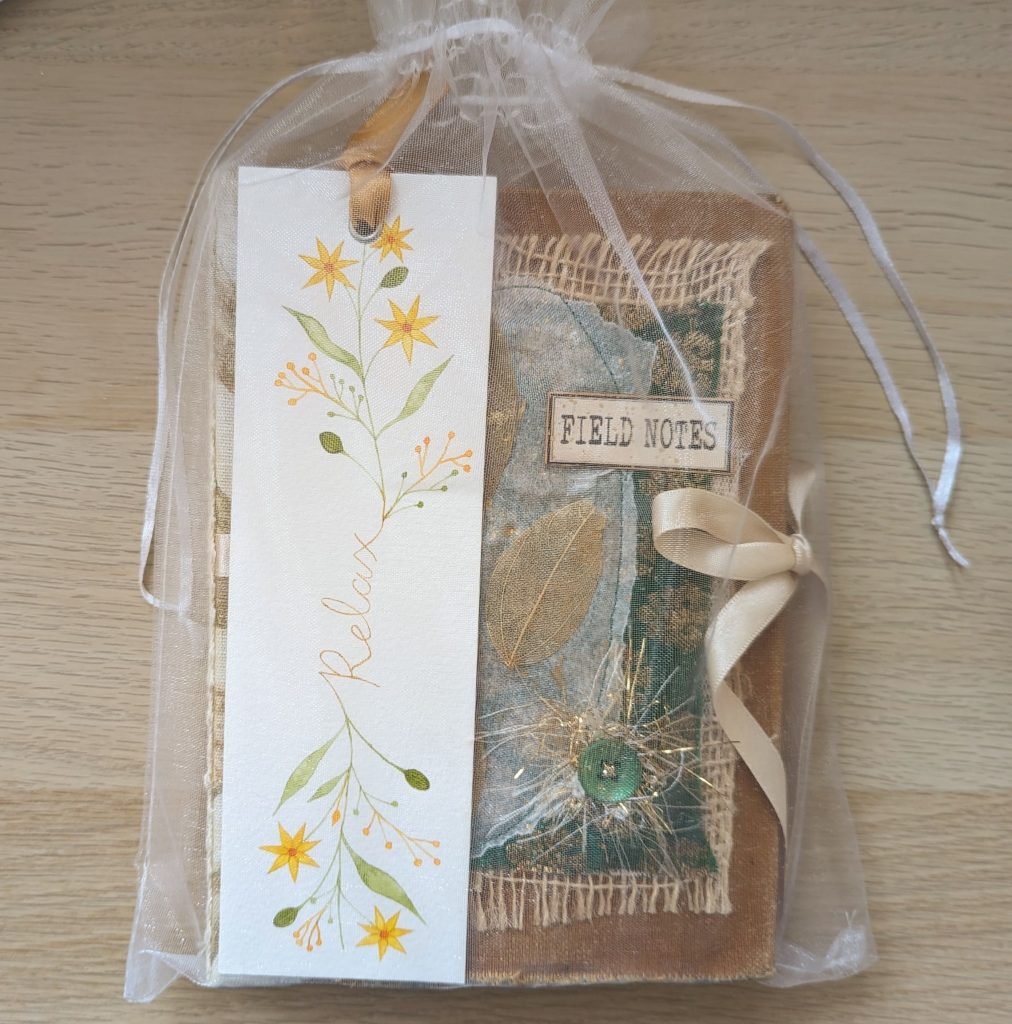 How to package a journal, bookmark and pen for your DIY gift basket