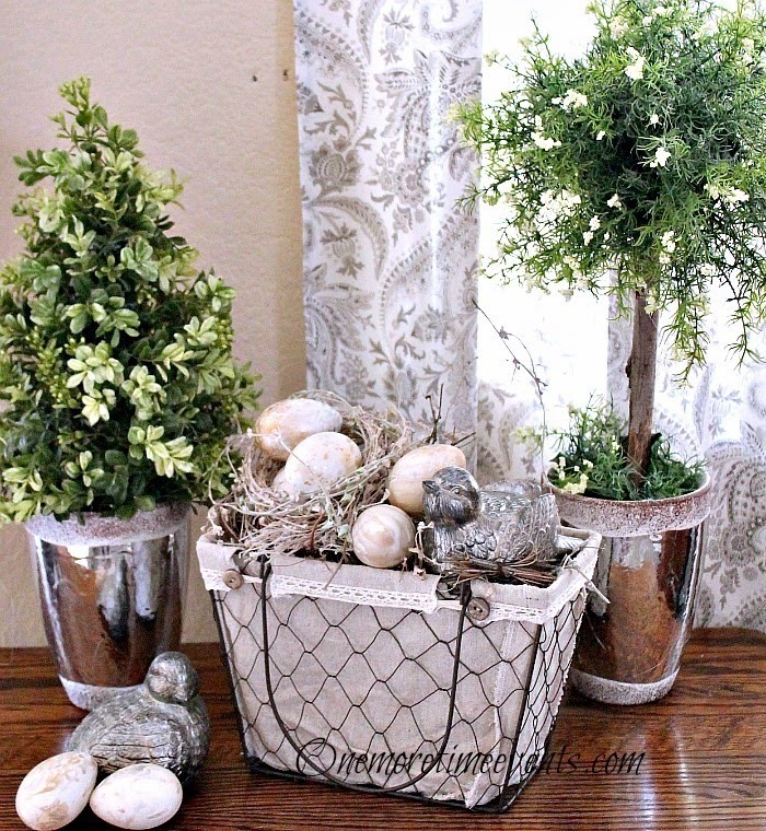 Spring Easter Flowers Egg Decorations :: How to make metallic marbled eggs :: finecraftguild.com Spring Easter Flowers Egg Decorations :: How to make metallic marbled eggs easter diy:: finecraftguild.com