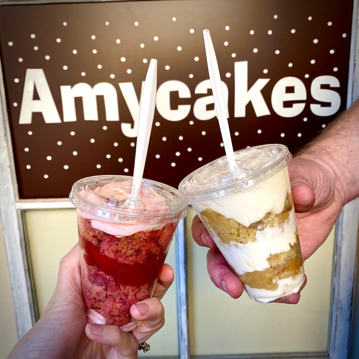Easy DIY Cake Cups Recipe: A Bakery Favorite