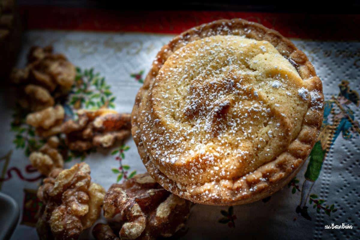 close up of a single viennese mince pie