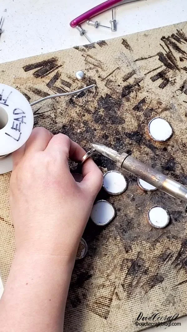 How to Make Corelle Plate Necklace Jewelry DIY! Repeat the solder coating process for the back of the pendant as well as the sides. Do not use too much solder, keep it light and it will be easier.