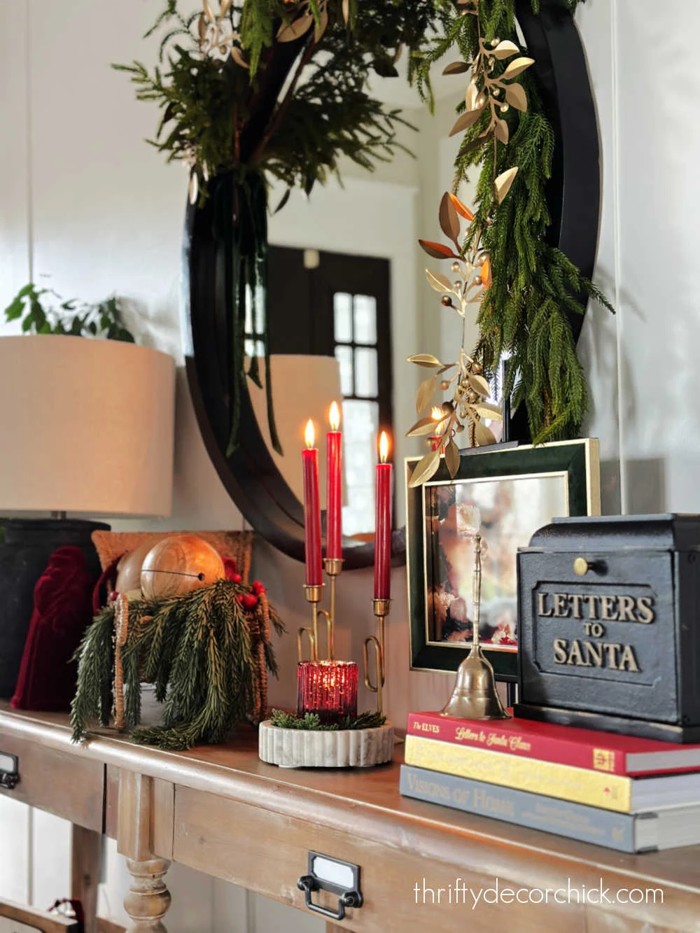 DIY and Decorating Ideas for a Santa Inspired Foyer Display | Thrifty Decor Chick