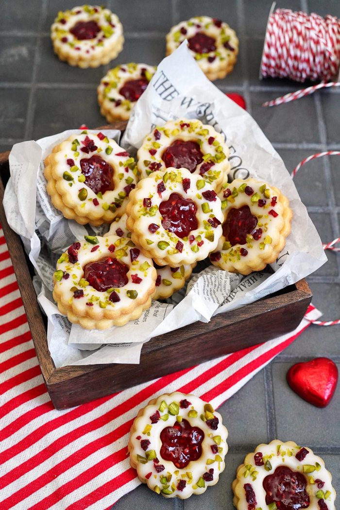 Easy Xmas Wreath Cookies | Bake to the roots